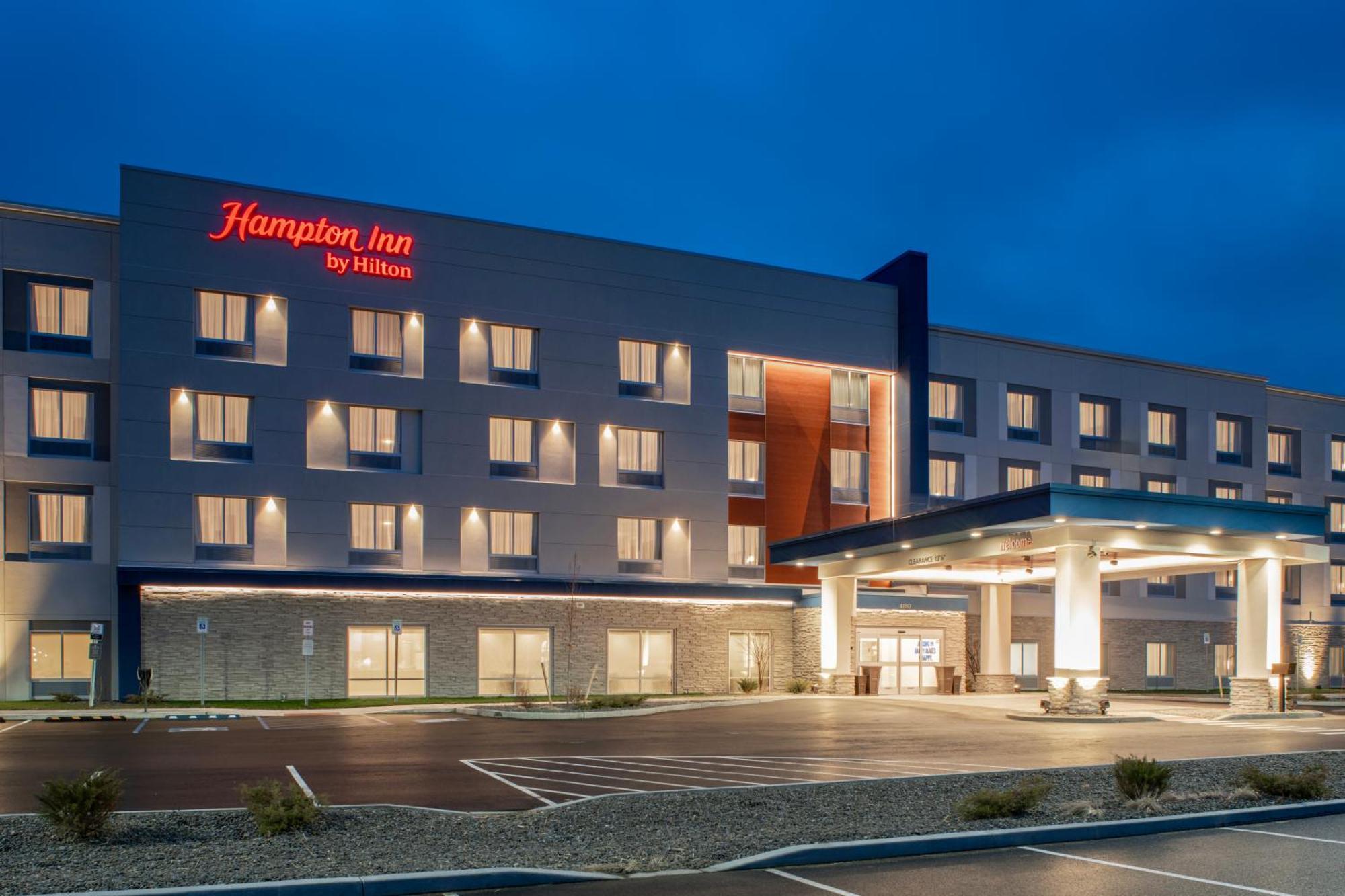 Hampton Inn Cooperstown Exteriör bild